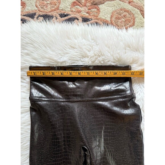 Spanx Croc Leggings - Picture 7 of 10